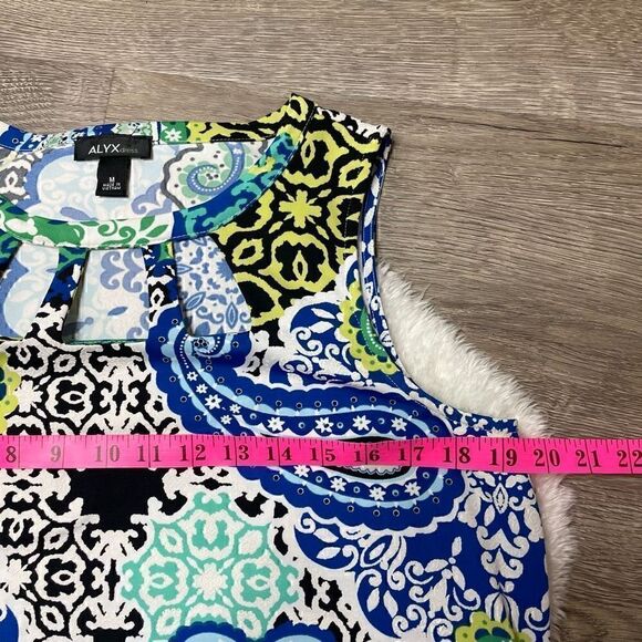 Alyx Dress Multicolor Size M Keyhole Paisley Pockets Loose Lightweight - Picture 7 of 9